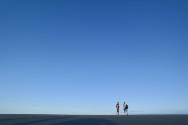 How to Design an Eco-Friendly Closet That Encourages a Minimalist Wardrobe?