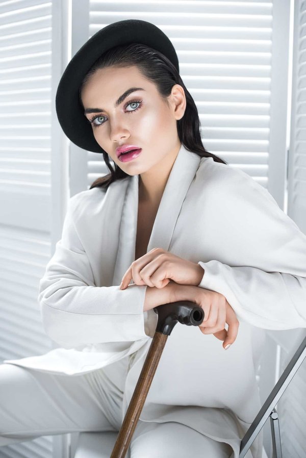 How Can You Style a Beret for a Sophisticated European Flair in Your Everyday Look?